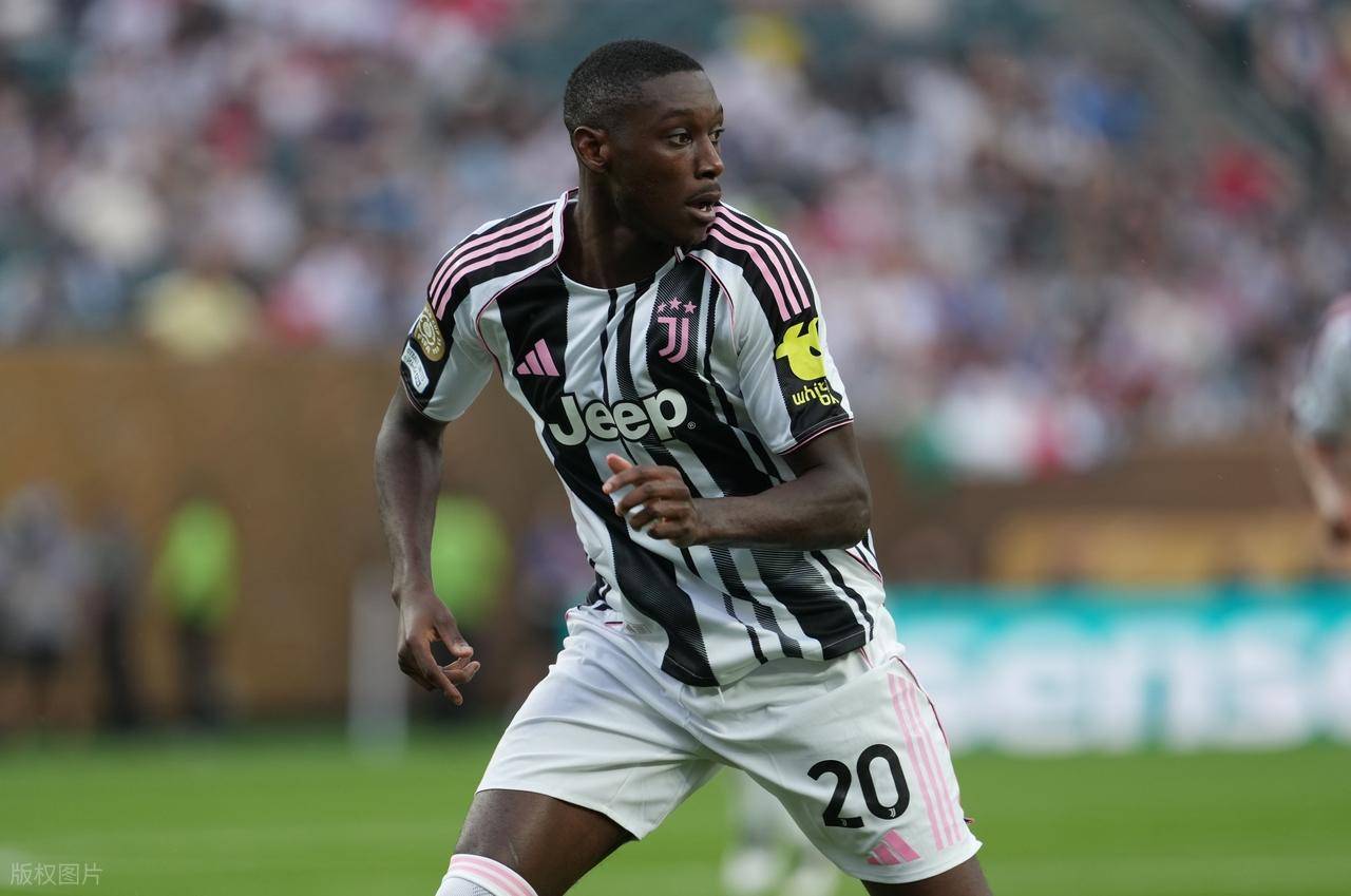 亚博体育-穆古鲁扎连续十五场比赛得分超过战术调整，尤文图斯不断突破！全场沸腾不已-亚博体育